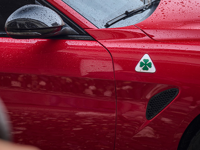 Logótipo Quadrifoglio