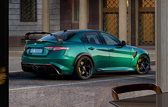 Design e estilo dos carros desportivos de luxo – Alfa Romeo