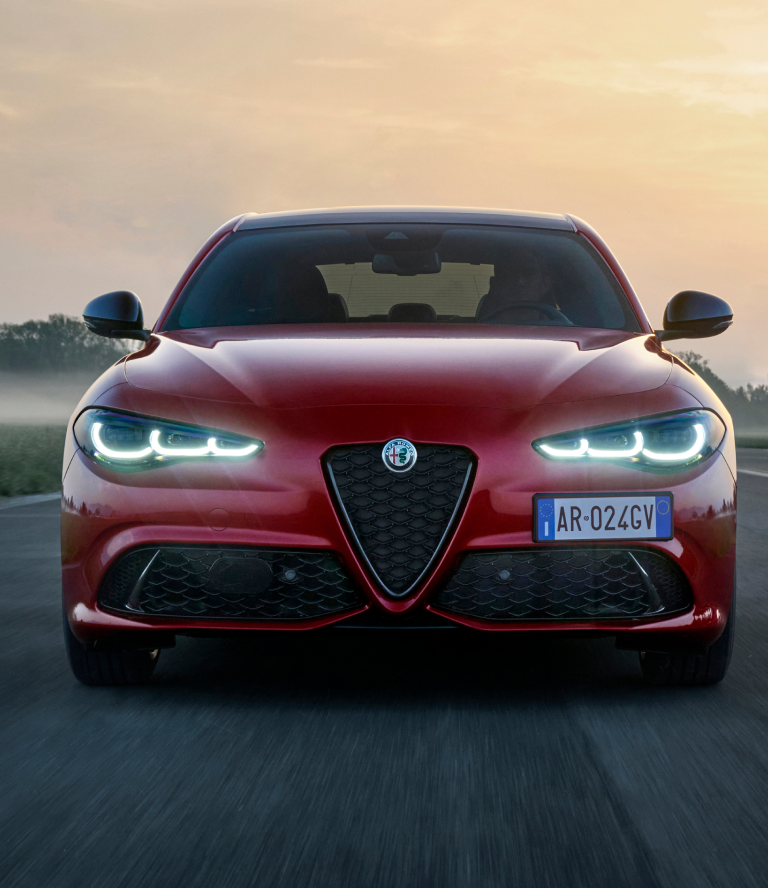 Alfa Romeo - Giulia - Canvas